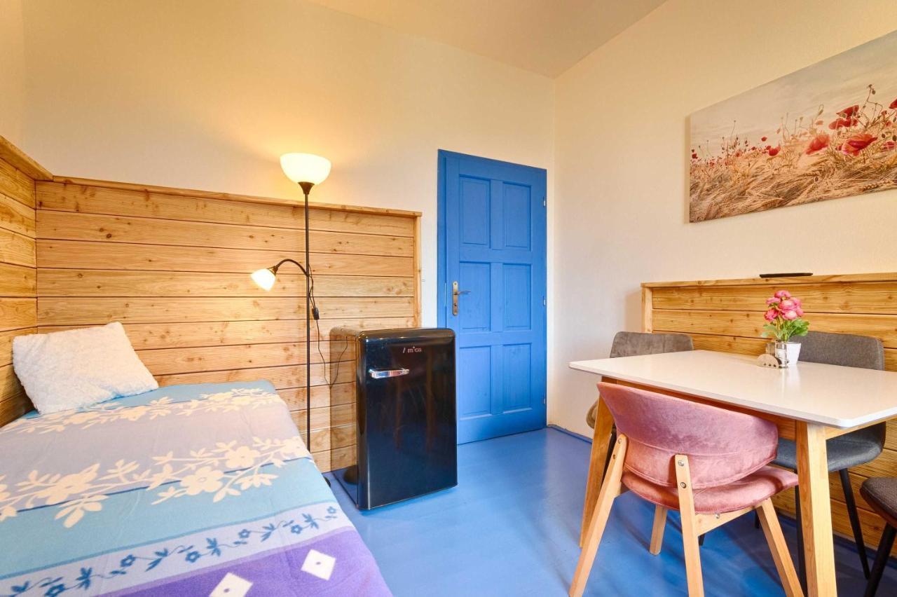 Chalupa Ceska Kanada Guest House Dobrohor Luaran gambar
